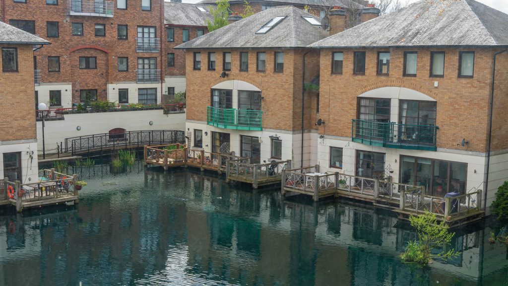 water front property manage by guaranteed rent London
